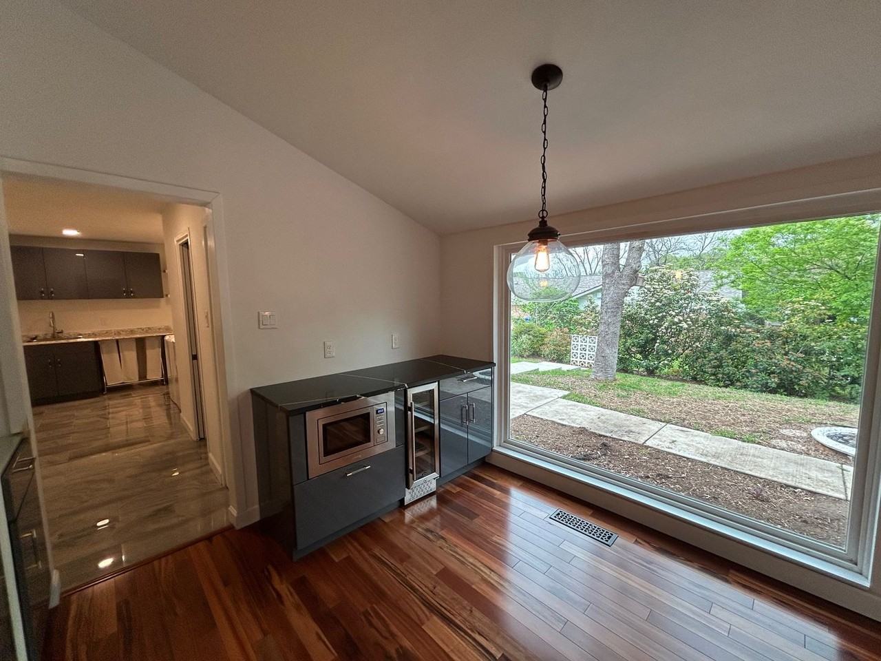 2915 N 42nd St - Photo 5 of 24