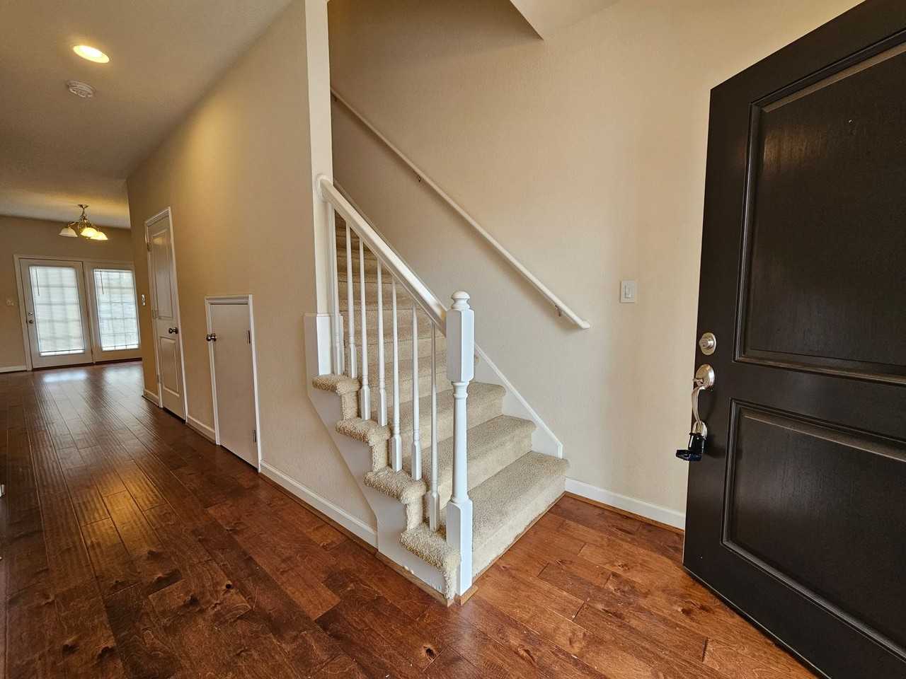 5137 Lombard St - Photo 3 of 25