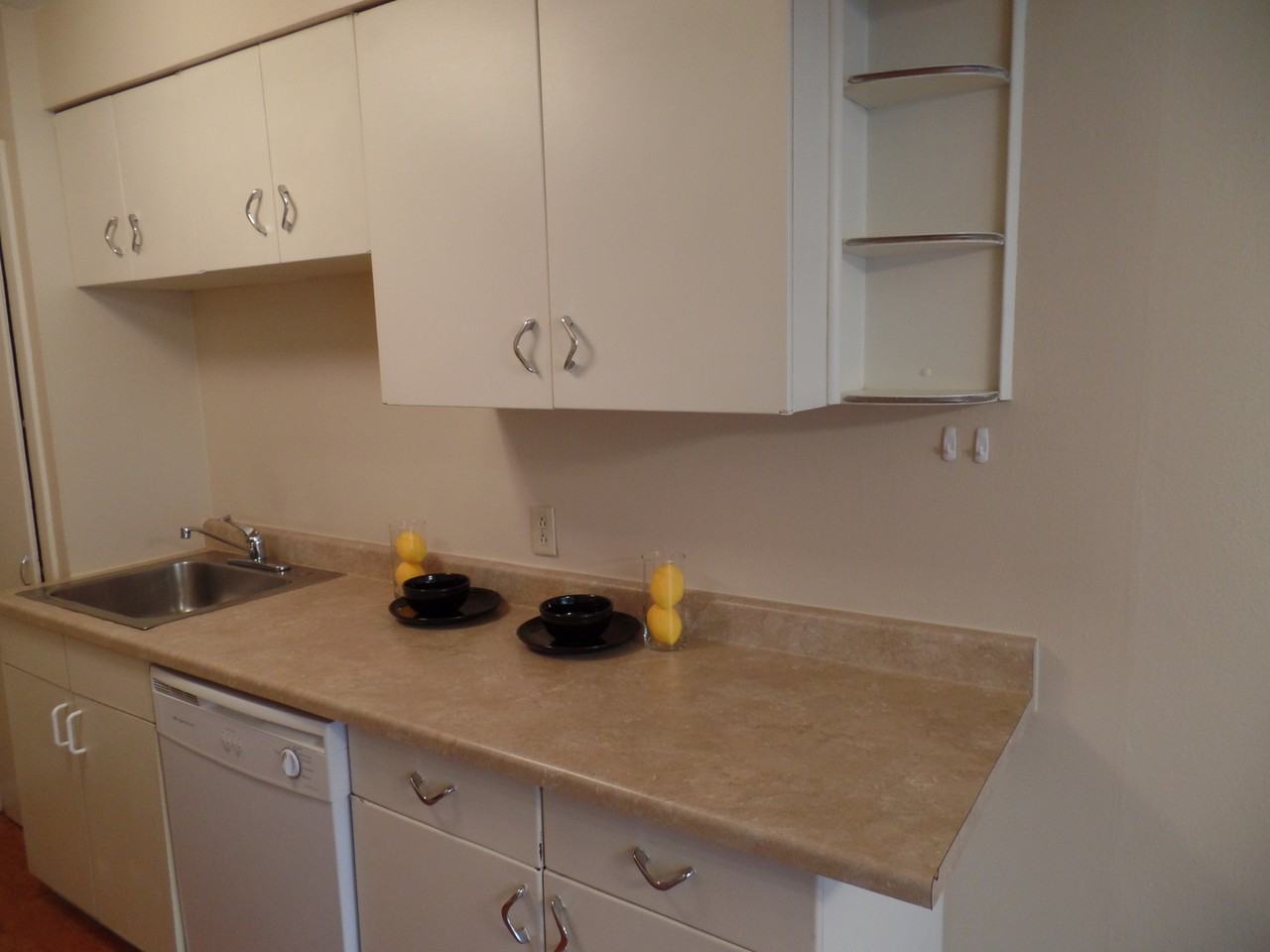 1012 W 8th Ave - Photo 3 of 13
