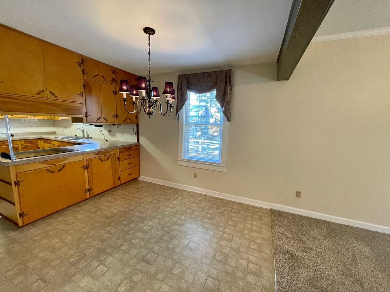 4752 Halls Mill Rd - Photo 5 of 16