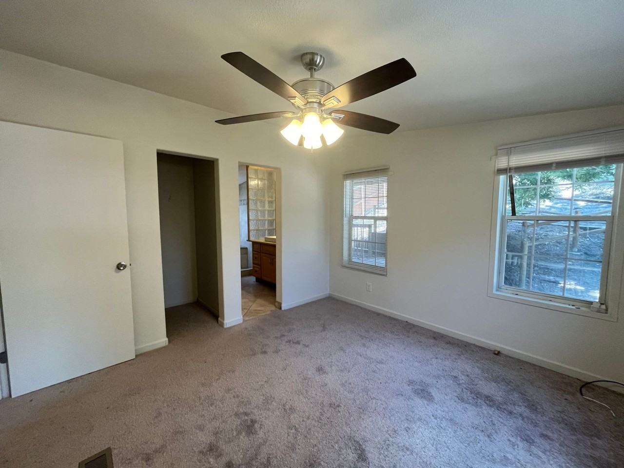 1130 Lopez Ct - Photo 6 of 16