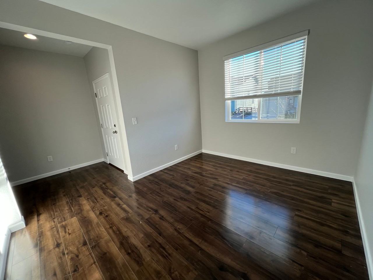 1662 Foggy Brook Dr - Photo 4 of 31