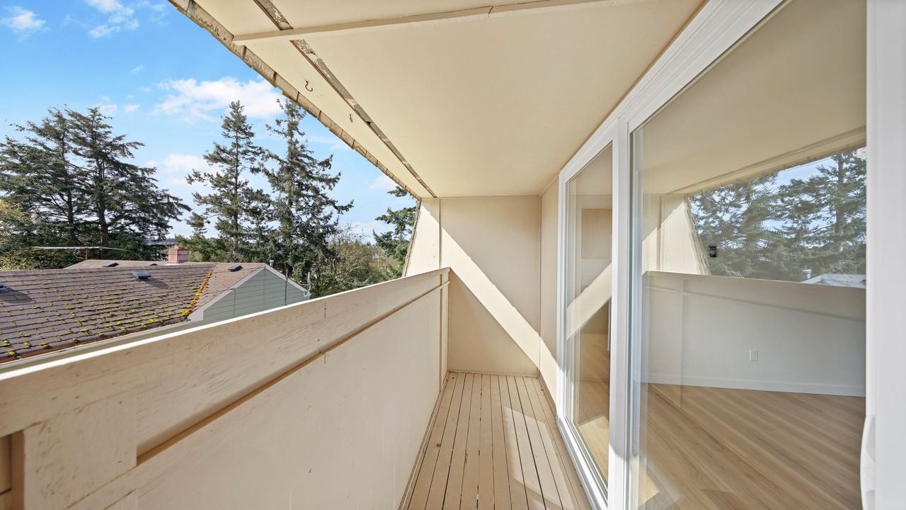 455 Se 8th Ave #102 - Photo 7 of 7