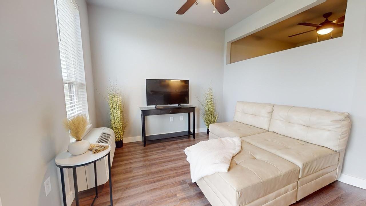 The Fifty One - Building B - Photo 4 of 28