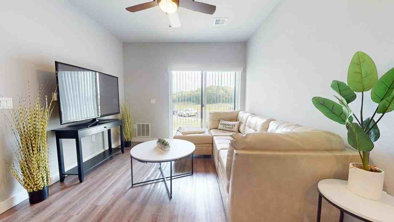 The Fifty One - Building B - Photo 4 of 35