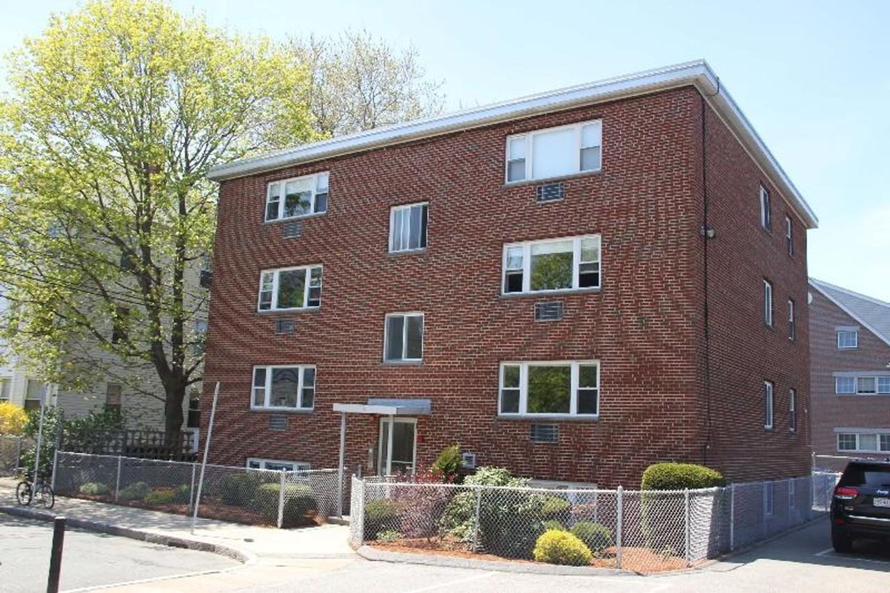 18 Westford Pl - Photo 4 of 10