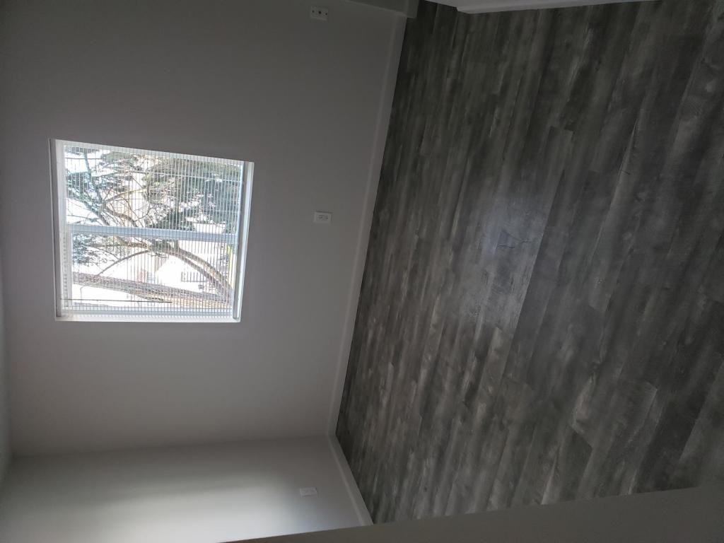 123 Oregon Way - Photo 2 of 9