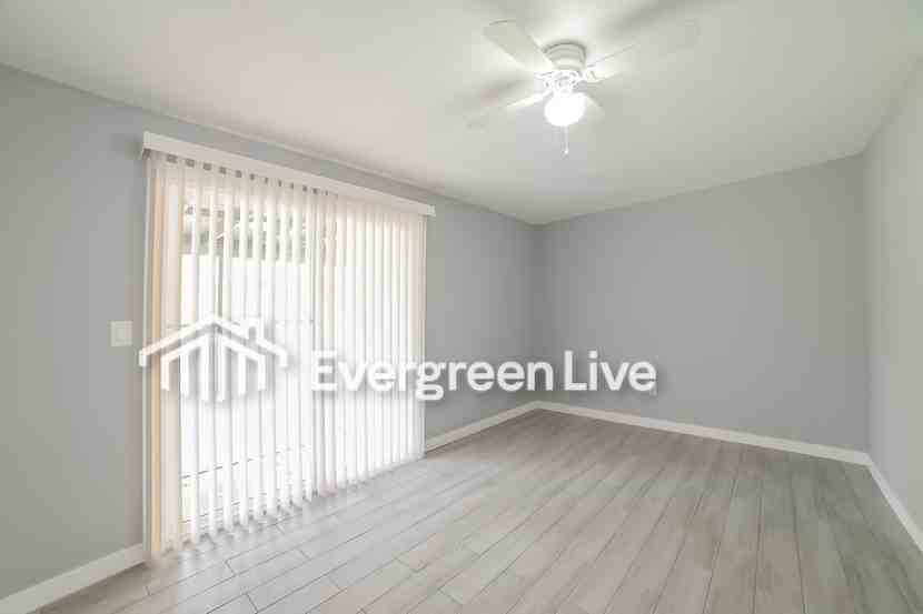 2938 W San Juan Ave - Photo 6 of 20