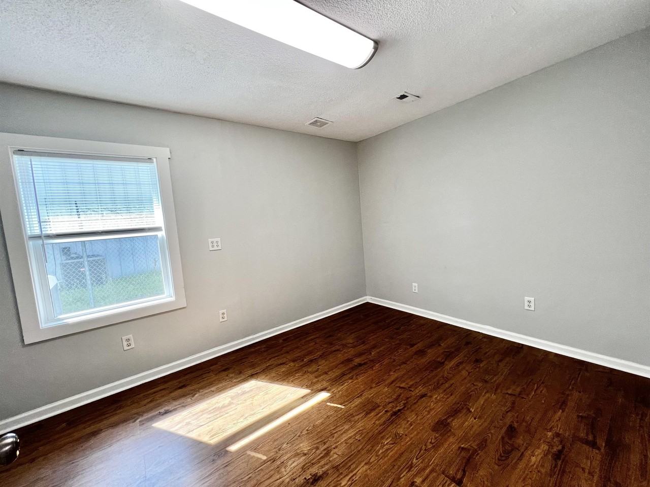 34 Carolina Ln - Photo 3 of 14