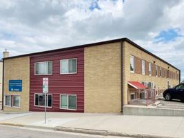 featured image of 401 Main St S