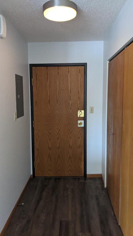 304 10th St N #1 - Photo 5 of 14