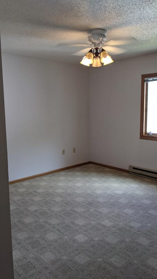 304 10th St N #1 - Photo 4 of 14