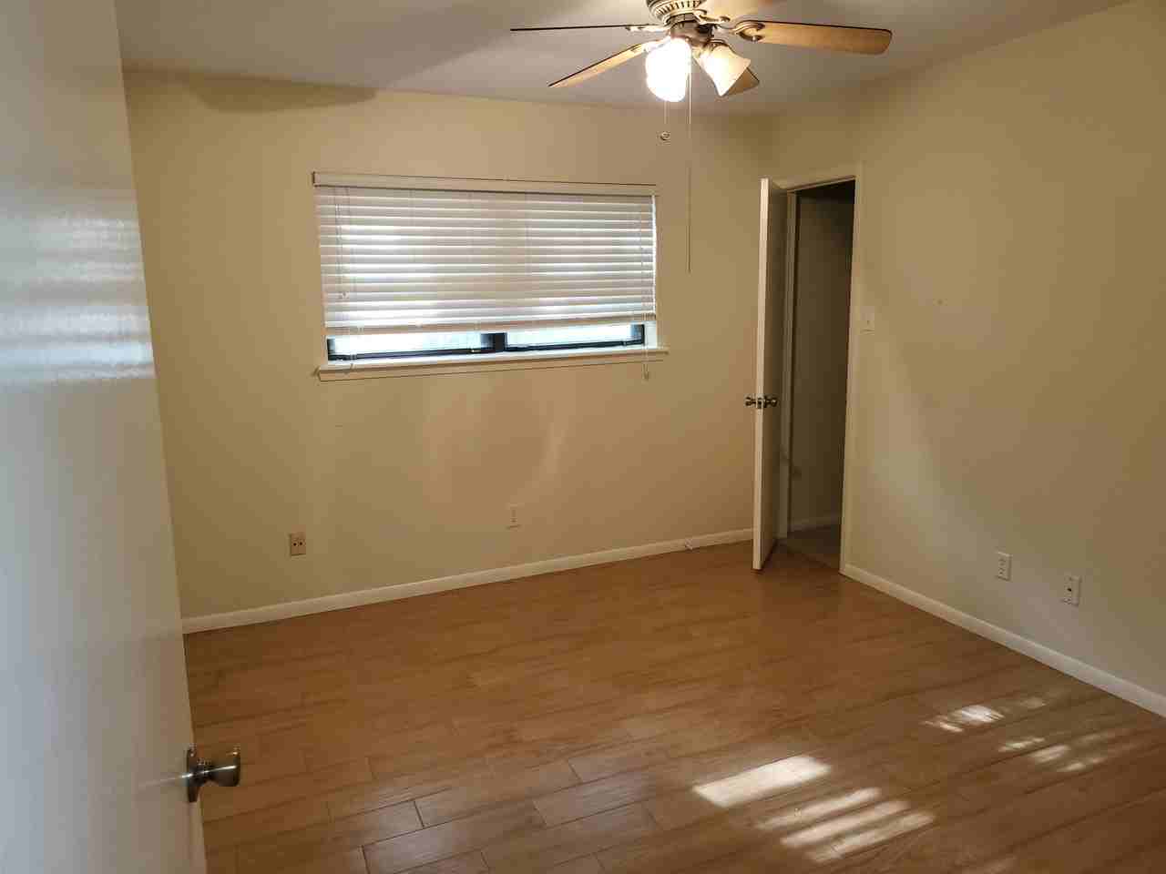 1811 Heather St - Photo 2 of 21