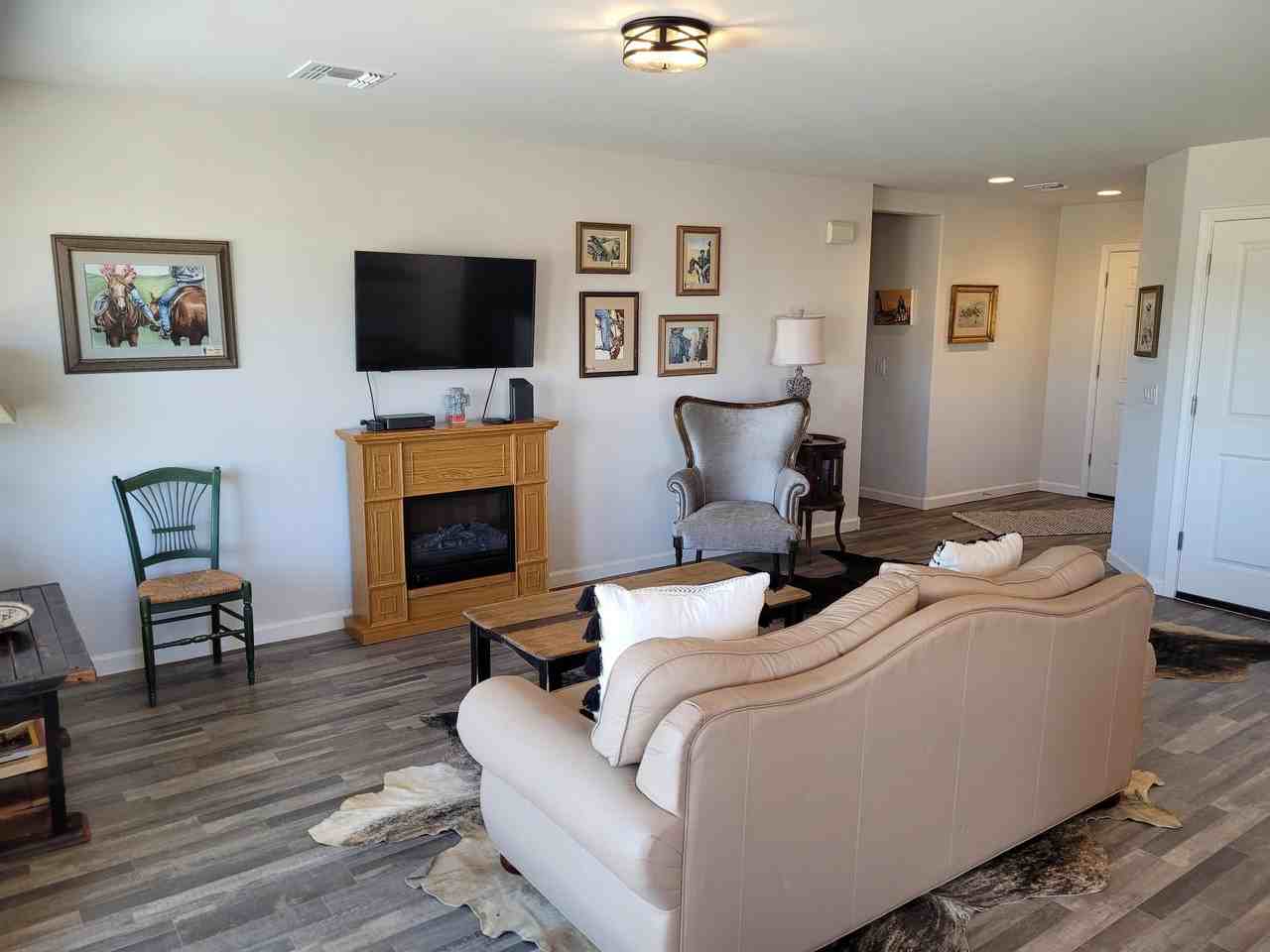 70 South Monte Cristo Drive - Photo 2 of 36