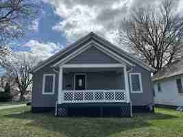 featured image of 1400 8th Ave