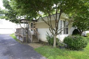 featured image of 142 Lyon Ave
