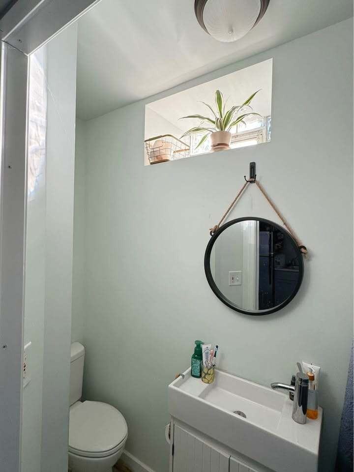 316 W Salaignac St #B - Photo 6 of 9