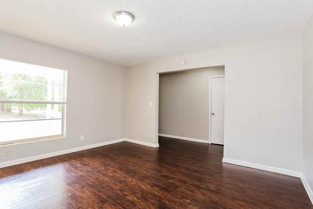 5433 Matanzas Cir - Photo 3 of 16