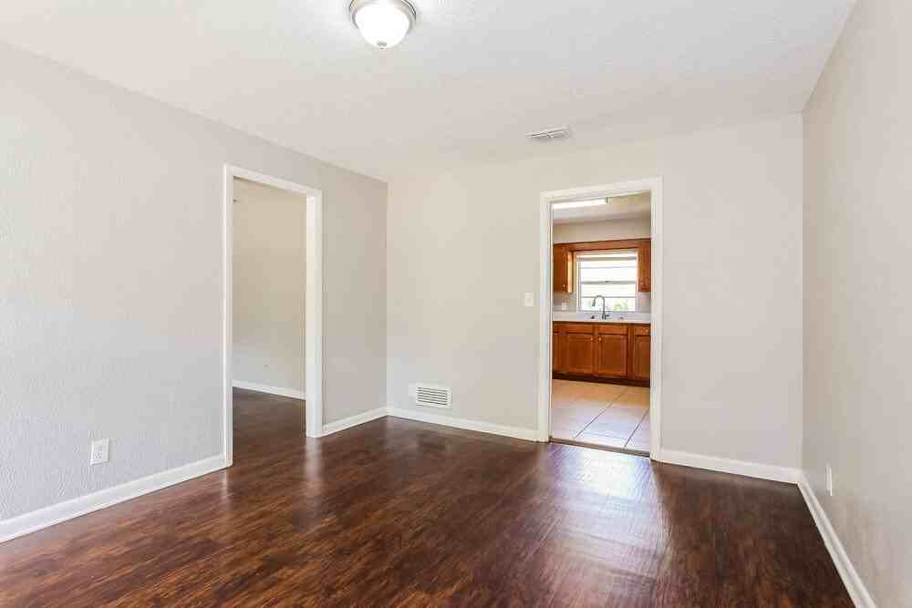 5433 Matanzas Cir - Photo 5 of 16