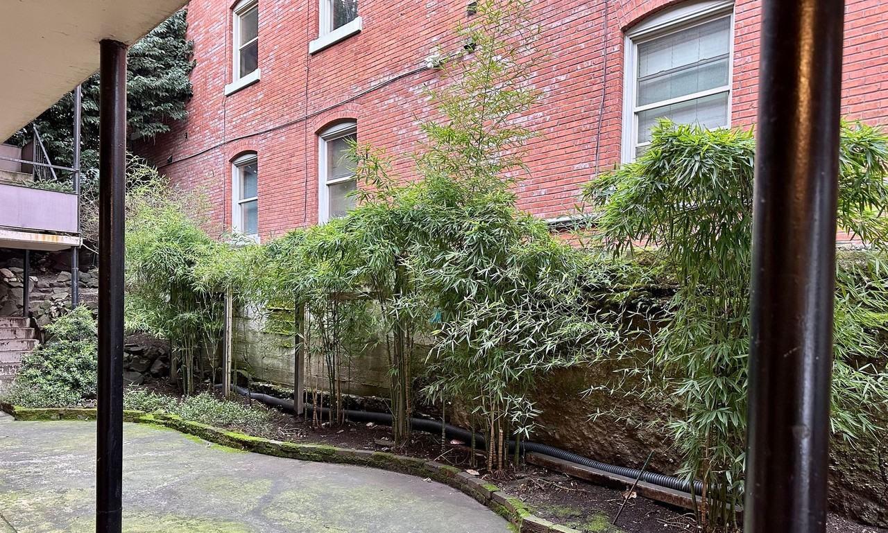 Summit Apartments @ Capitol Hill - Photo 5 of 5