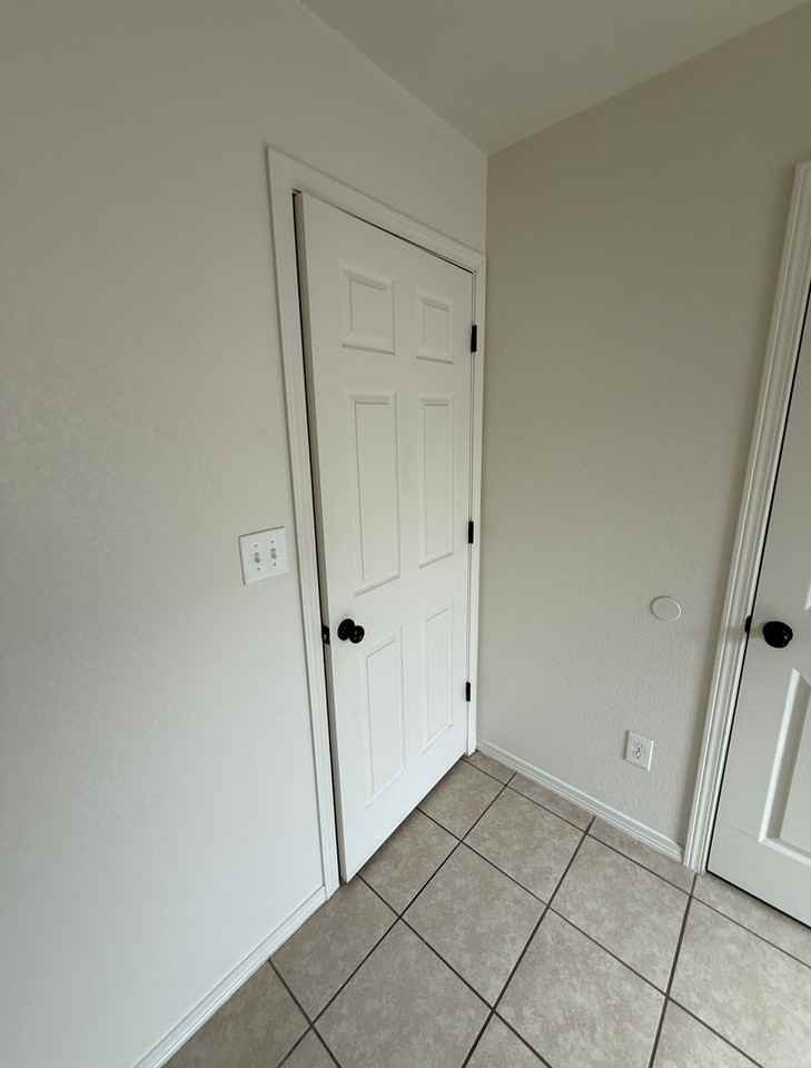 192 Rio Rd - Photo 4 of 11