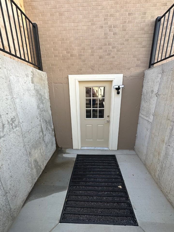 149 Harvard St #B - Photo 6 of 21
