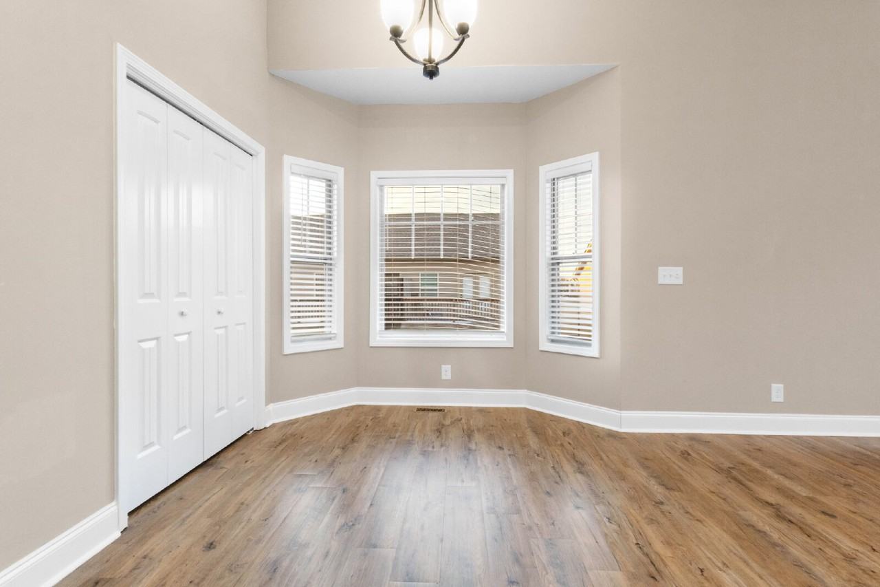 177 Dundee Dr - Photo 3 of 4