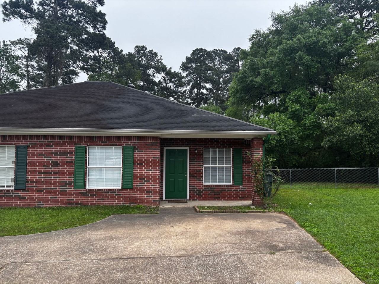 103 Elkwood Cir - Photo 2 of 20