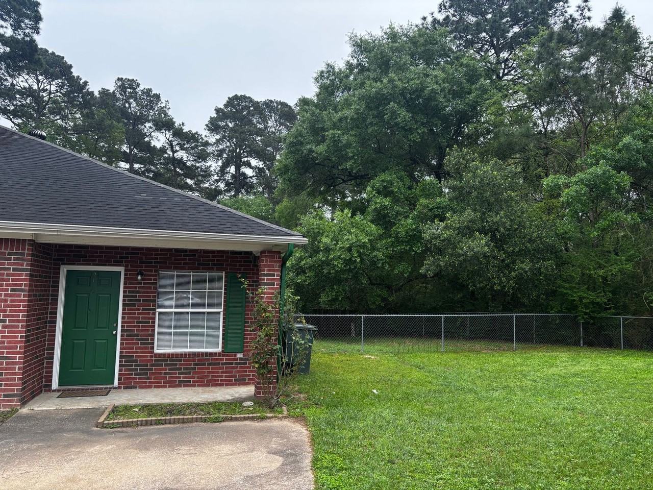 103 Elkwood Cir - Photo 3 of 20