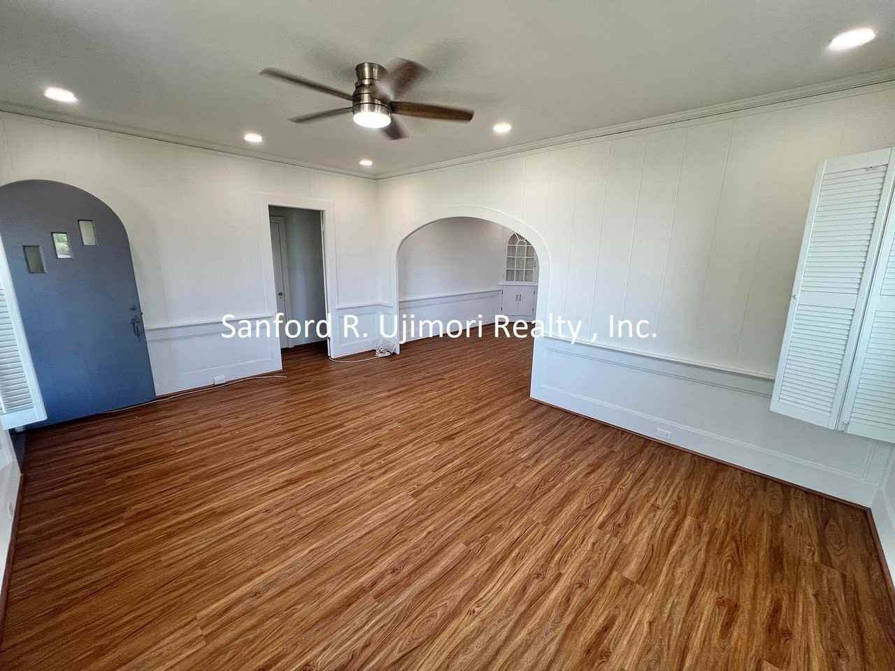 717 6th Ave - Photo 2 of 23