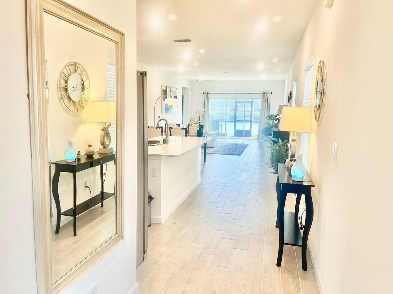 552 Lake Sinclair St - Photo 4 of 28