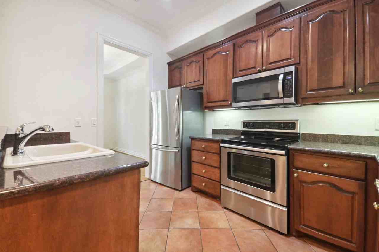 3324 Blackburn St - Photo 5 of 35