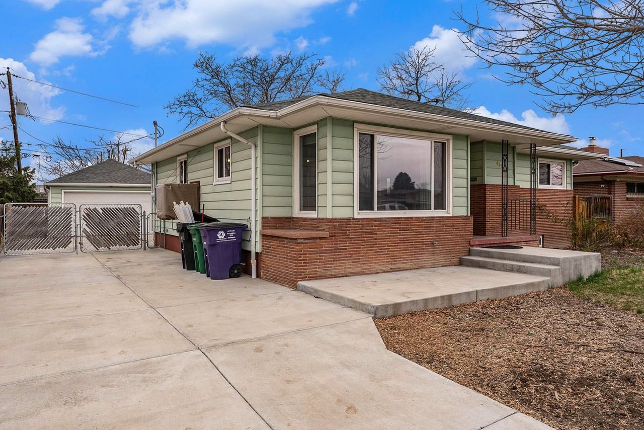 465 Zenobia St - Photo 3 of 18