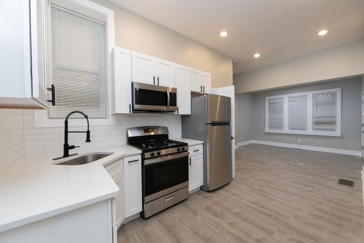 436 436 - 438 Broadway - #1 - Photo 2 of 11