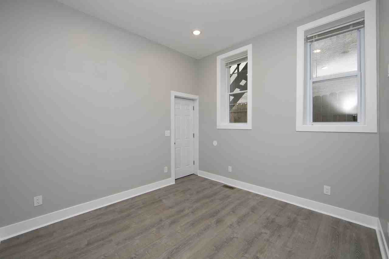 436 436 - 438 Broadway - #1 - Photo 7 of 11