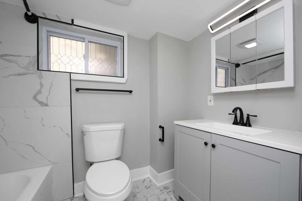 436 Broadway - Photo 5 of 9