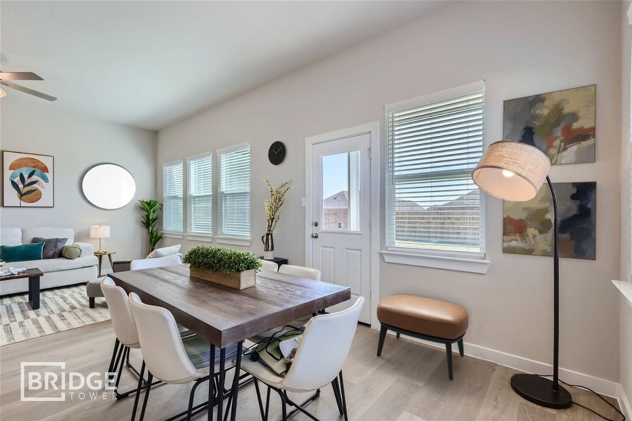 7803 Escarpment Dr - Photo 3 of 13