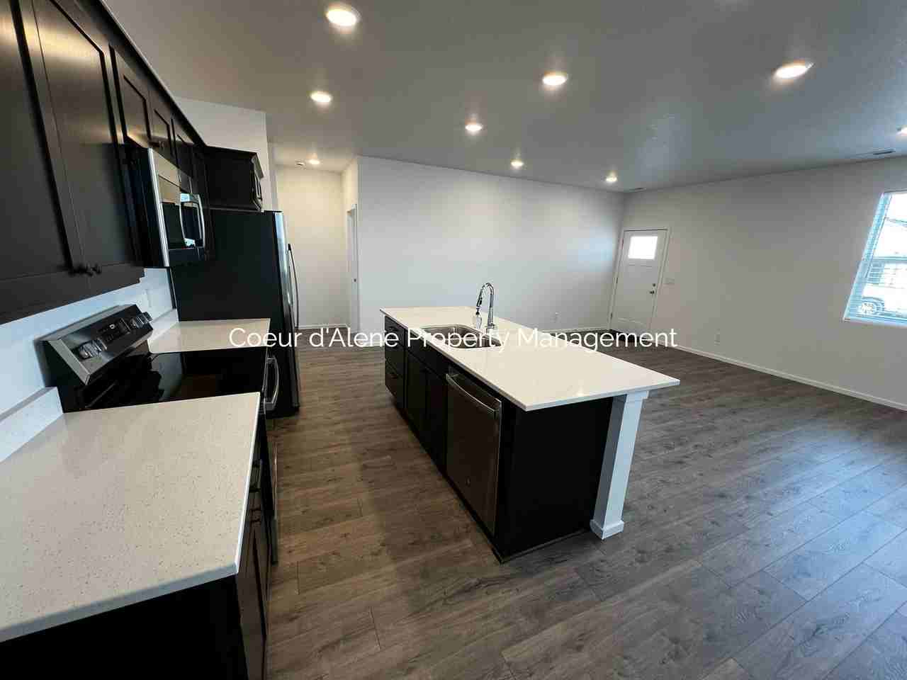 5212 E Aquila Ave - Photo 5 of 18