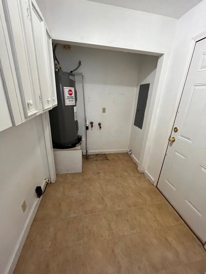 400 N Elm Ave - Photo 7 of 16