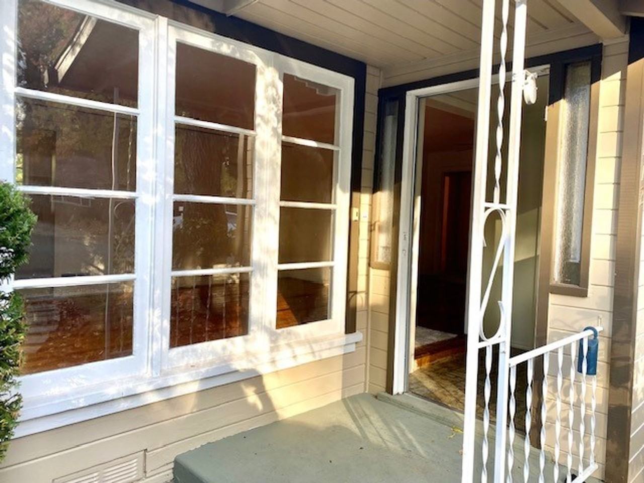 112 Walrath Ave - Photo 2 of 20