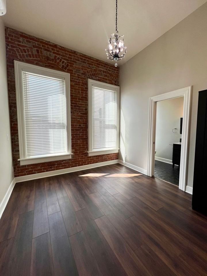 116 E 4th Ave - Photo 6 of 15