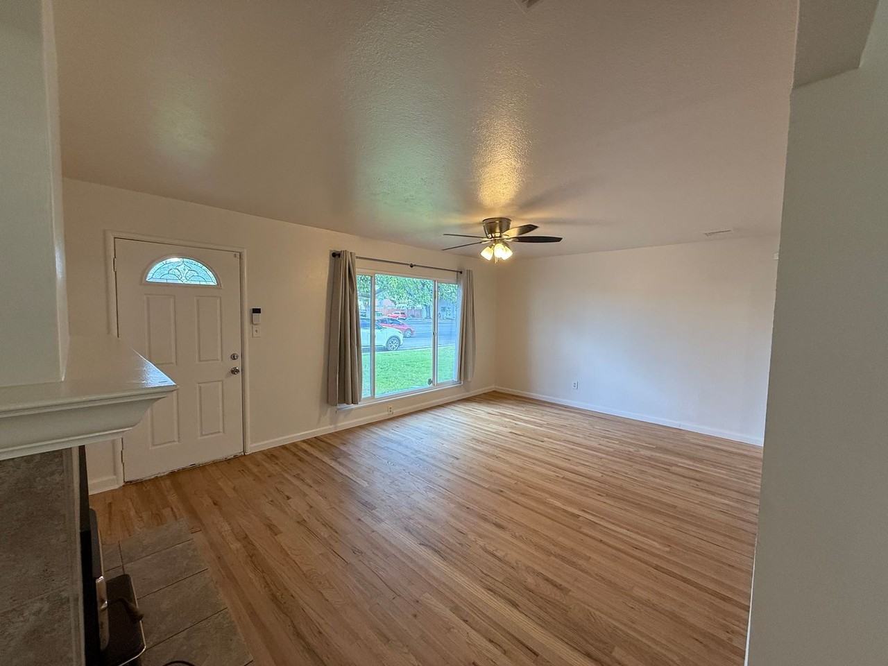 1326 W Orangeburg Ave - Photo 6 of 25