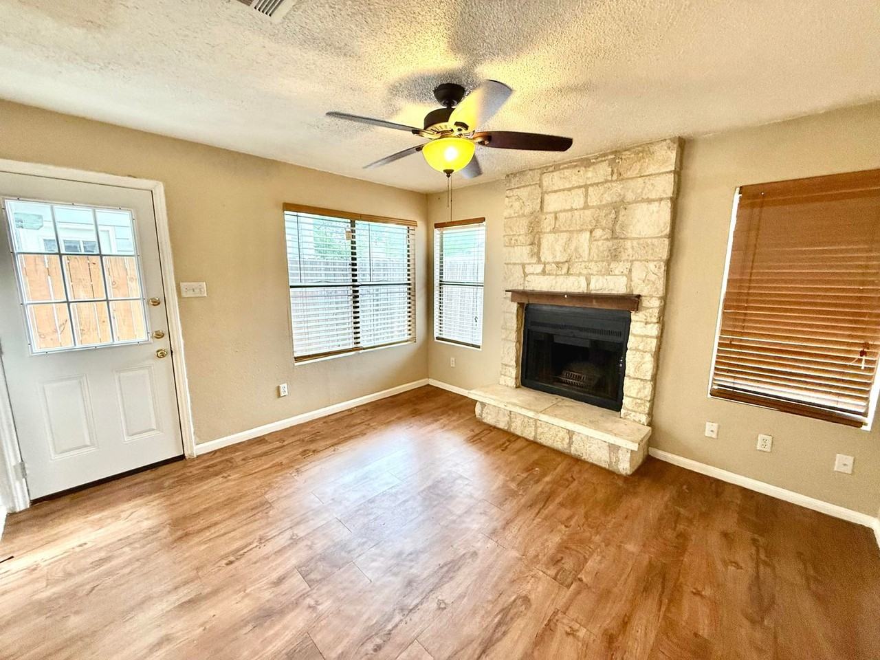 8811 Schick Rd - Photo 5 of 12