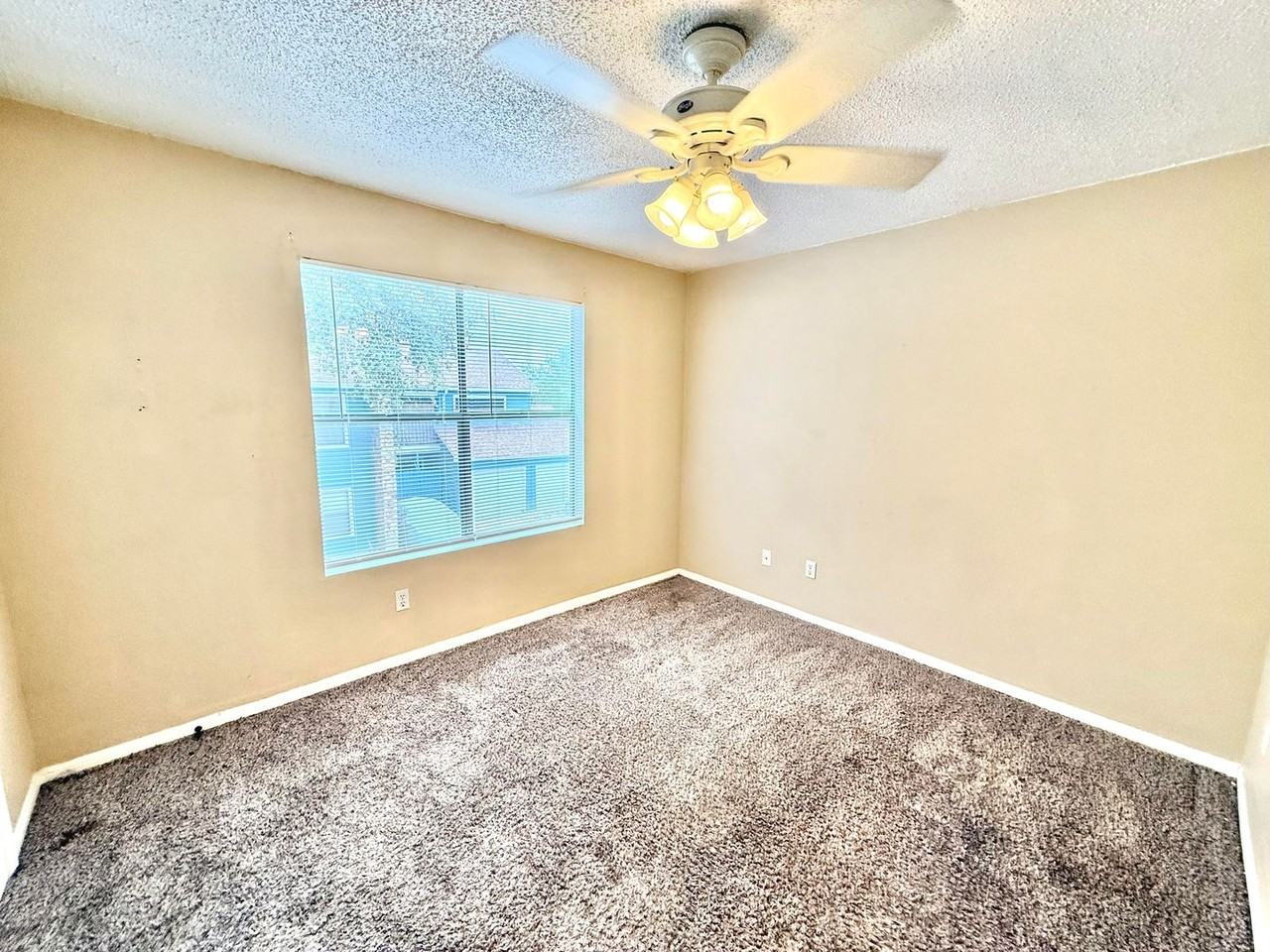 8811 Schick Rd - Photo 7 of 12