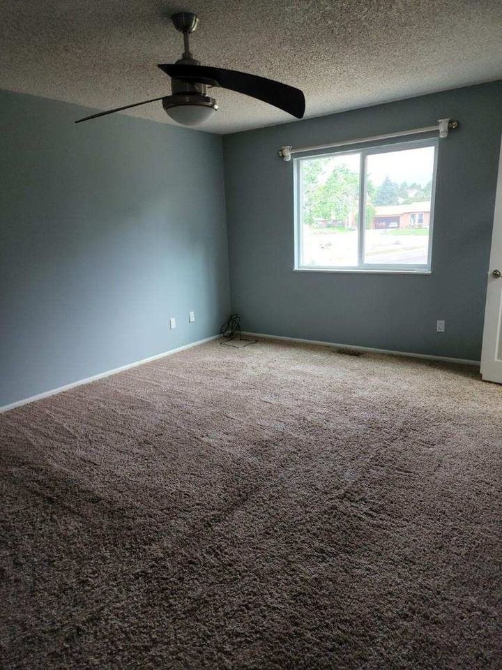 5110 Bridle Pl - Photo 5 of 12
