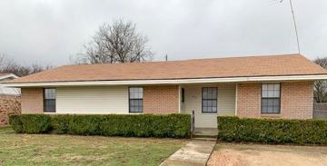 featured image of 1807 N Mcdonald Ave