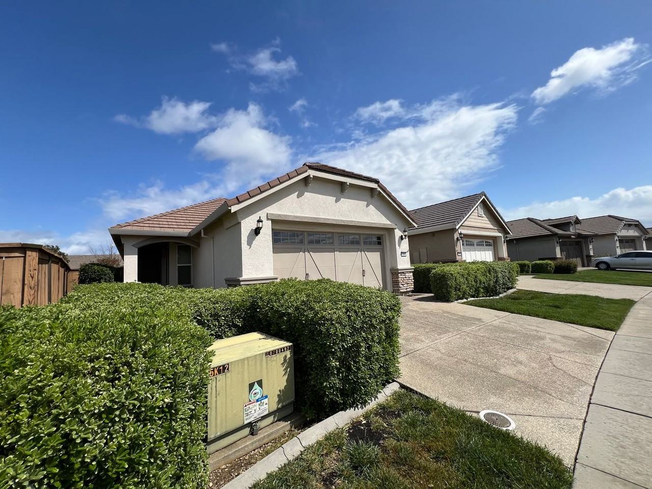 7801 Dearne Way - Photo 3 of 28