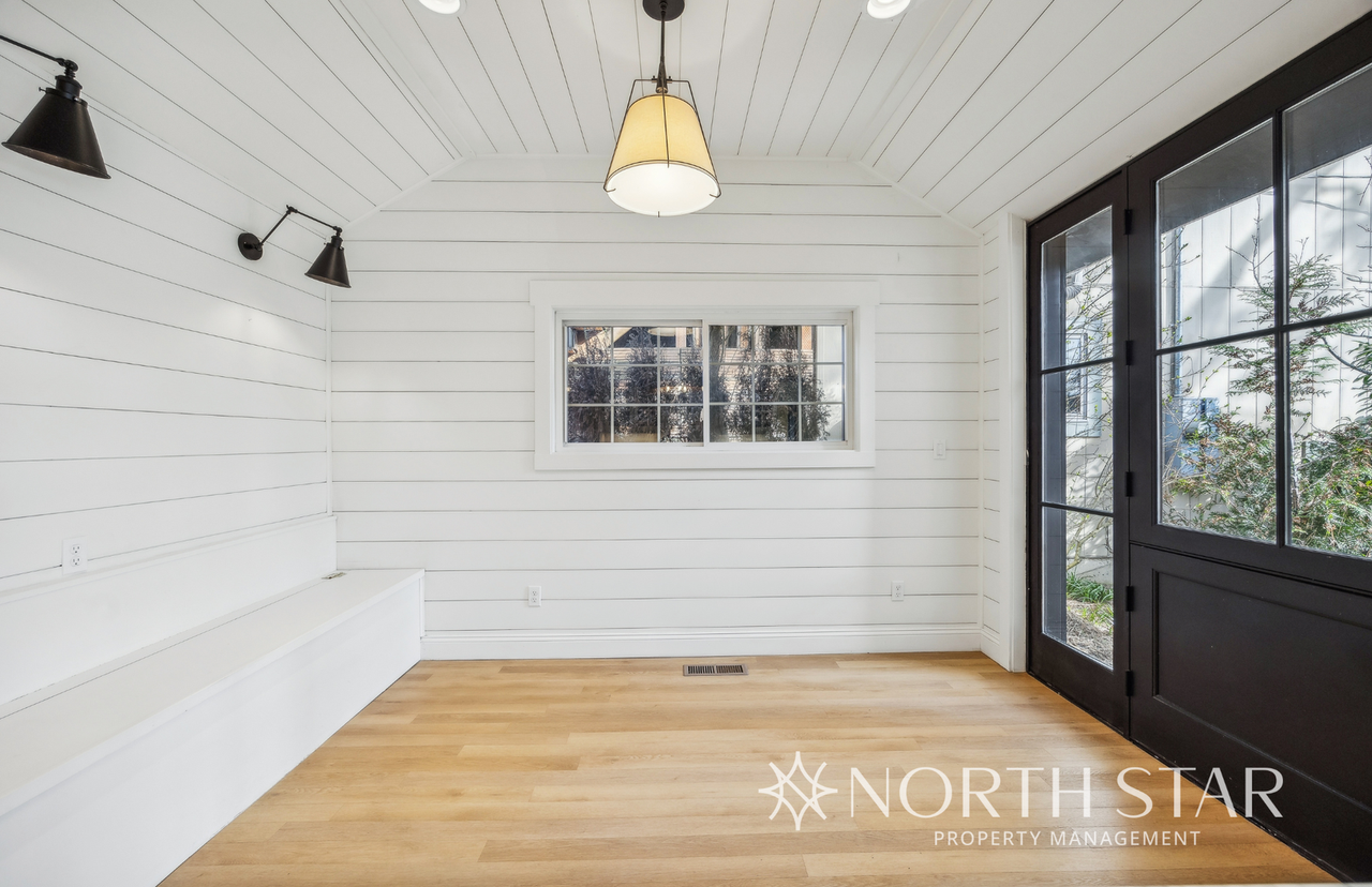 8143 Sw 37th Ave - Photo 2 of 41