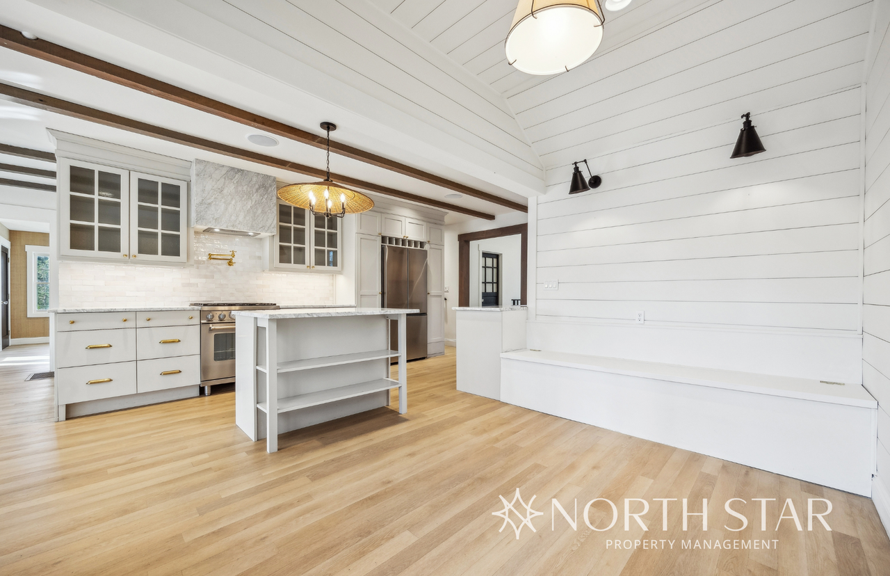 8143 Sw 37th Ave - Photo 4 of 41