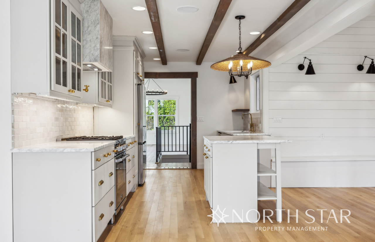 8143 Sw 37th Ave - Photo 7 of 41
